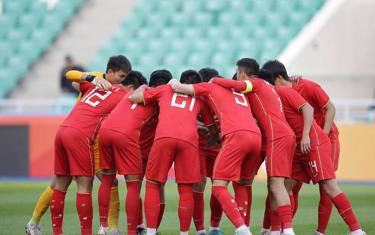 九游体育-东亚杯-黄政宇首球国足两中框1-0中国香港