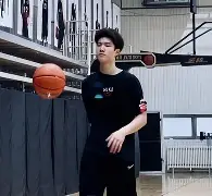 九游体育-偰李永炜分享休赛期动态：当在球局上对位自己的好朋友