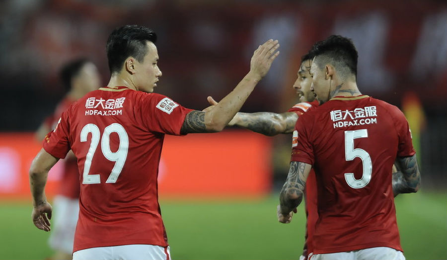 九游体育-恒大连胜辽宁宏运，稳坐积分榜榜首位置